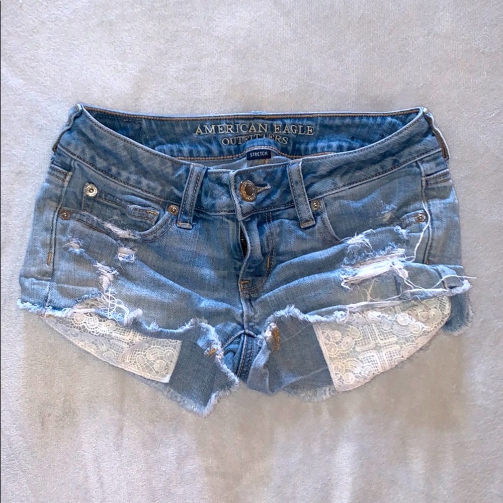 American Eagle low rise short shorts